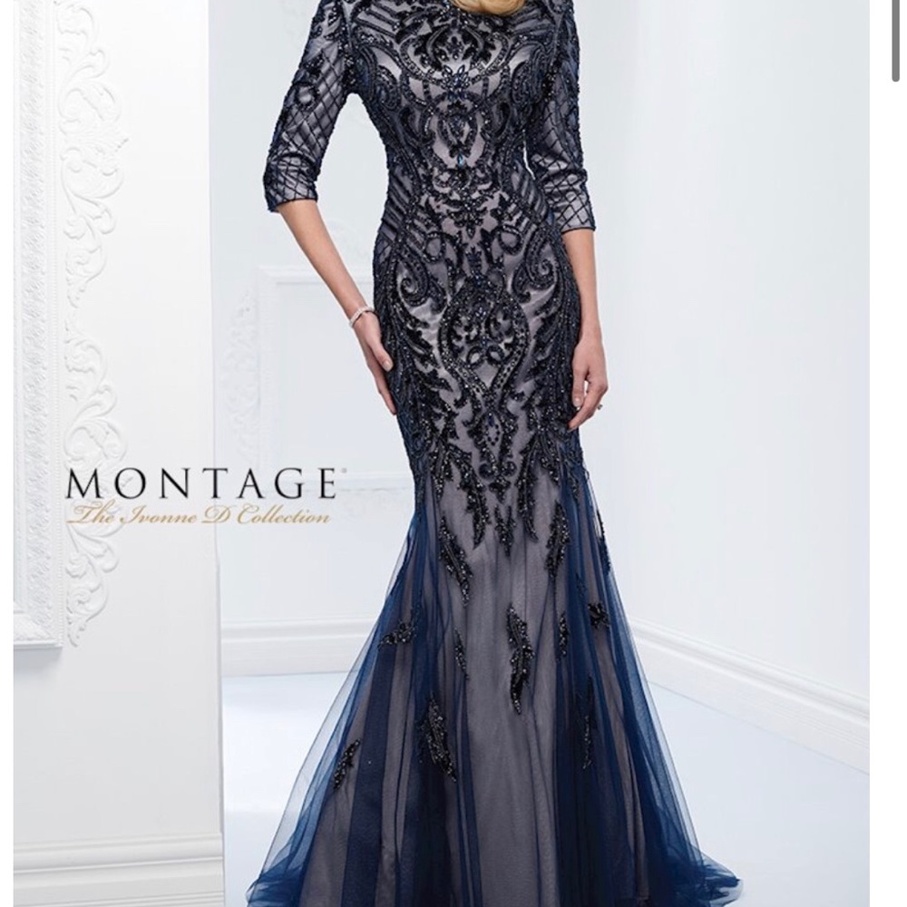 Ivon d dress, worn once I paid 700$ for it.